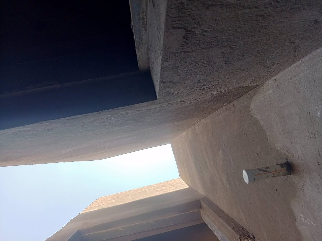 كادر لبخ متخصص درجة اولى مصاطر
كبان زوايه حاده بياض #جص نثر تجي تشوف لعمل بعينك لتواصل وات ساب ***********
