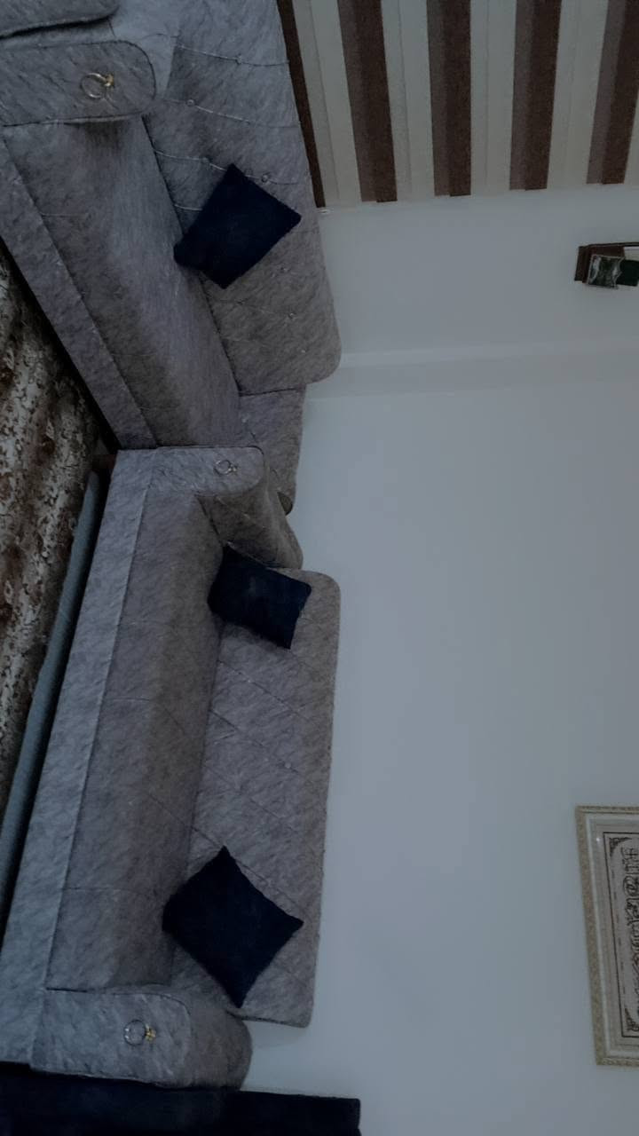 كنب • صوفا • بدون تفاصيل