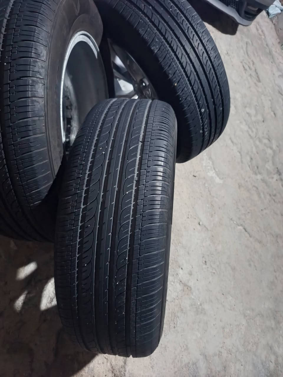 تايرات • ١٧انش • ٤حساسات