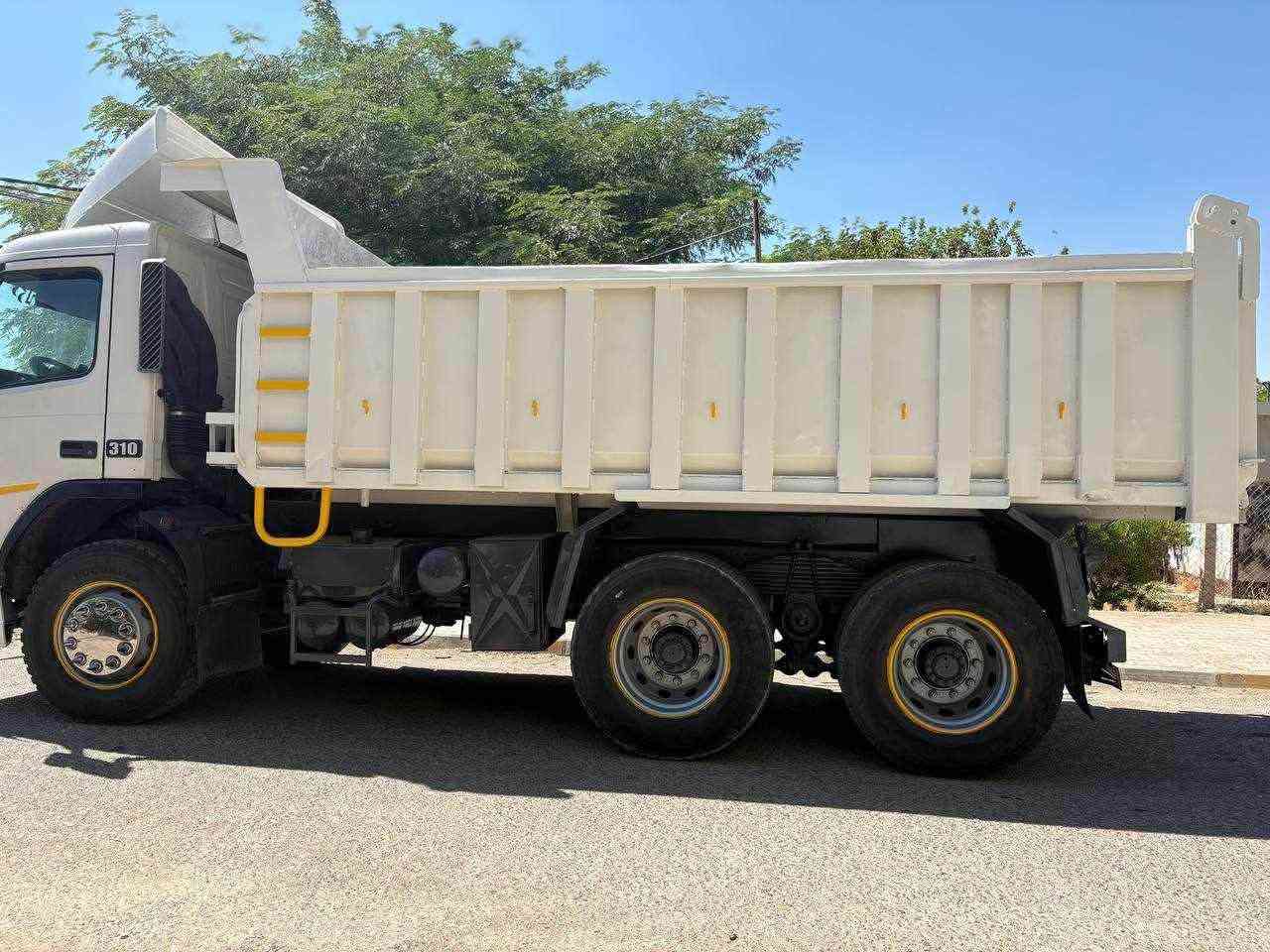 فالفو شخاطة محدثة شيطان FM7/310 كير 4/4 شاصي بلادي 40 سانتيم مطول قلاب سكس ويل مجموعة شفت رقم كركوك مشروع وطني سنوية جديدة 2030 مجددة بيها حصة كاز سيارة نظيفة وجاهزة للشغل كير ومحرك واكسل وشاصي وقمارة بشرط وشرط تحويل 

موديل / 2002

السعر / 250$

اوقات الاتصال من ساعة 9:00 صباحاً حتى ساعة 8:00 مساءاً

بإدارة / سفيان 

***********

***********

***********

عنوان / كركوك معارض شارع المطار مقابل جسر واحد حزيران قرب محطة الانوار 

@إشارة
