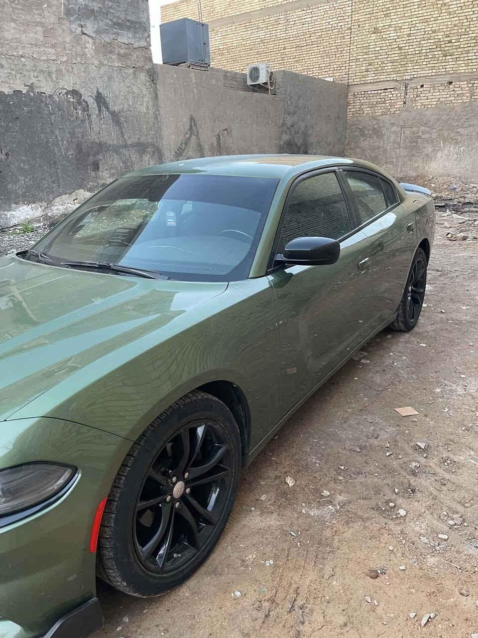 جارجر 2018 sxt وارد امريكا حادث فقط جاملغ ايمن بدون دواخل او ايرباك او لغد ماشية 147mi واي استفسار ممكن الاتصال على الرقم (***********) العنوان السعر 215 وبيها مجال الموقع السيدية مجاور شركة تيوتا
