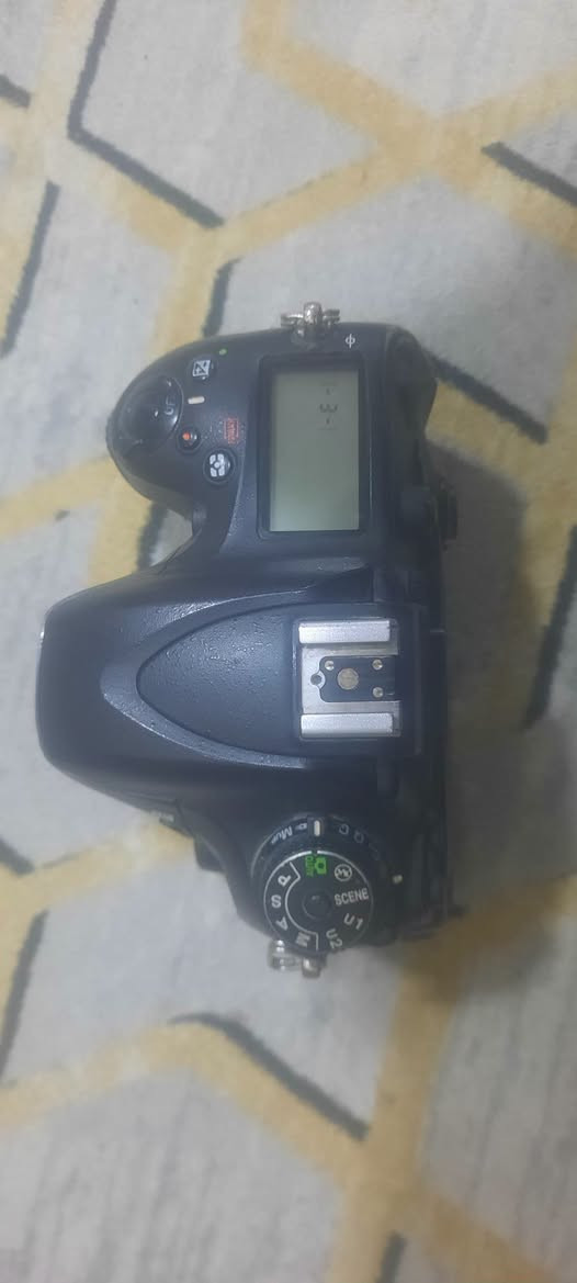 للبيع بدي فقط نيكون610d فول فريم السعر 250 فقط الوتو فوكس متوقف الفوكس يدوي مكاني بغداد ***********
