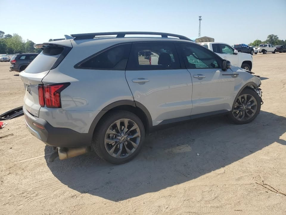 🚘 للبيع كيا سورينتو 2023 — SX أمريكي

▪️ محرك 2500 تيربو، 4 سلندر بقوة 281 حصان.
▪️ دفع رباعي AWD.
▪️ گير 8 سرعات.
▪️ لون رصاصي وداخلية بلون تان.
▪️ سقف بانوراما ورنكات 20 إنج.

📍 مكان: اربيل
🛣️ الممشى الحالي: 80 الف كم
🔧 تفاصيل الحادث والصبغ والتصليح موجودات بالصور قطعتين تبديل واربعة بارد بدون دواخل
💵 السعر: 168 ورقة وبيها مجال
📞 للاستفسار والتواصل: ***********

نص مكتوب في الصور:
- 53758685