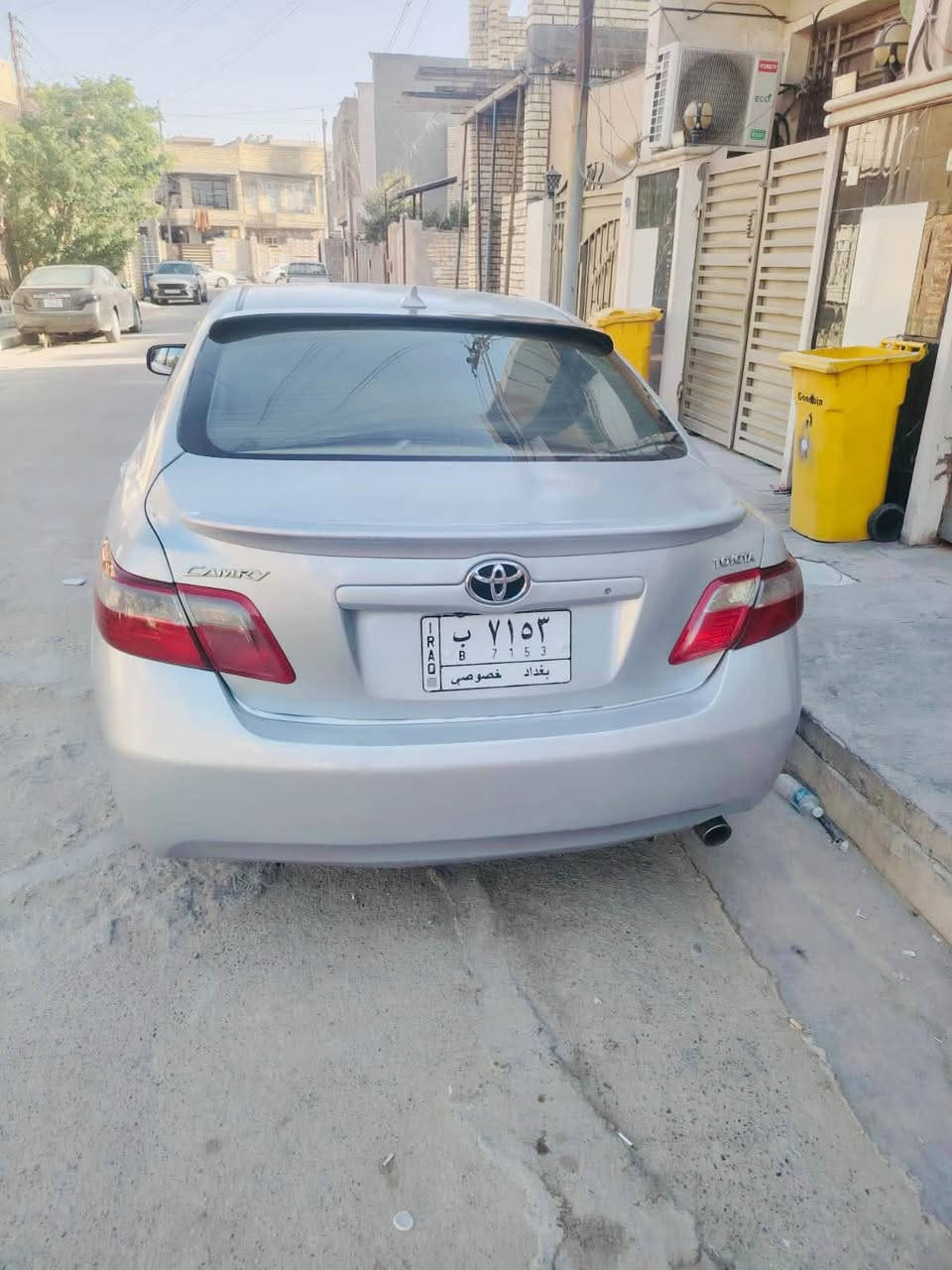 شادها جديده ومنظومة التبريد كلها جديده
شواصي و تكم مكفولات اي ضربه مابيها
بيها منظومة غاز 
مصبوغة السياره للجماليه 
 ***********السعر 85وبيهه مجال
