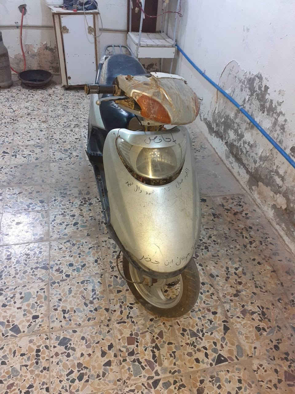 بسم الله الرحمن الرحيم
اللهم صلى على محمد وعلى ال محمد 

دراجة سبيس موديل ١١   
السعر ١٥٠ وبيه مجال
العنوان ميسان  مجمع السجناء السياسين 
للاتصال  واتساب
*********** 
متواجد ع الفيس
