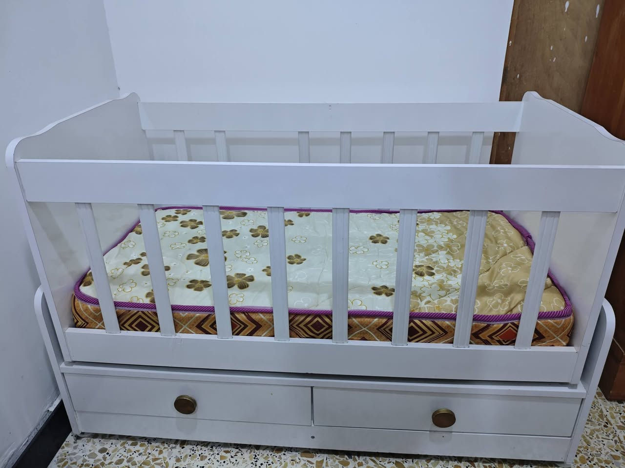 كاروك قياس 120*60 مستعمل استعمال قليل
الكاروك ب 125 والدوشك ب 25
نظافه 100/100

دوشك طبي ضغط عالي

البيع داخل البصره فقط والشراي يجي عليه

للتواصل واتساب فقط على الرقم ***********

مكاني التنومه
