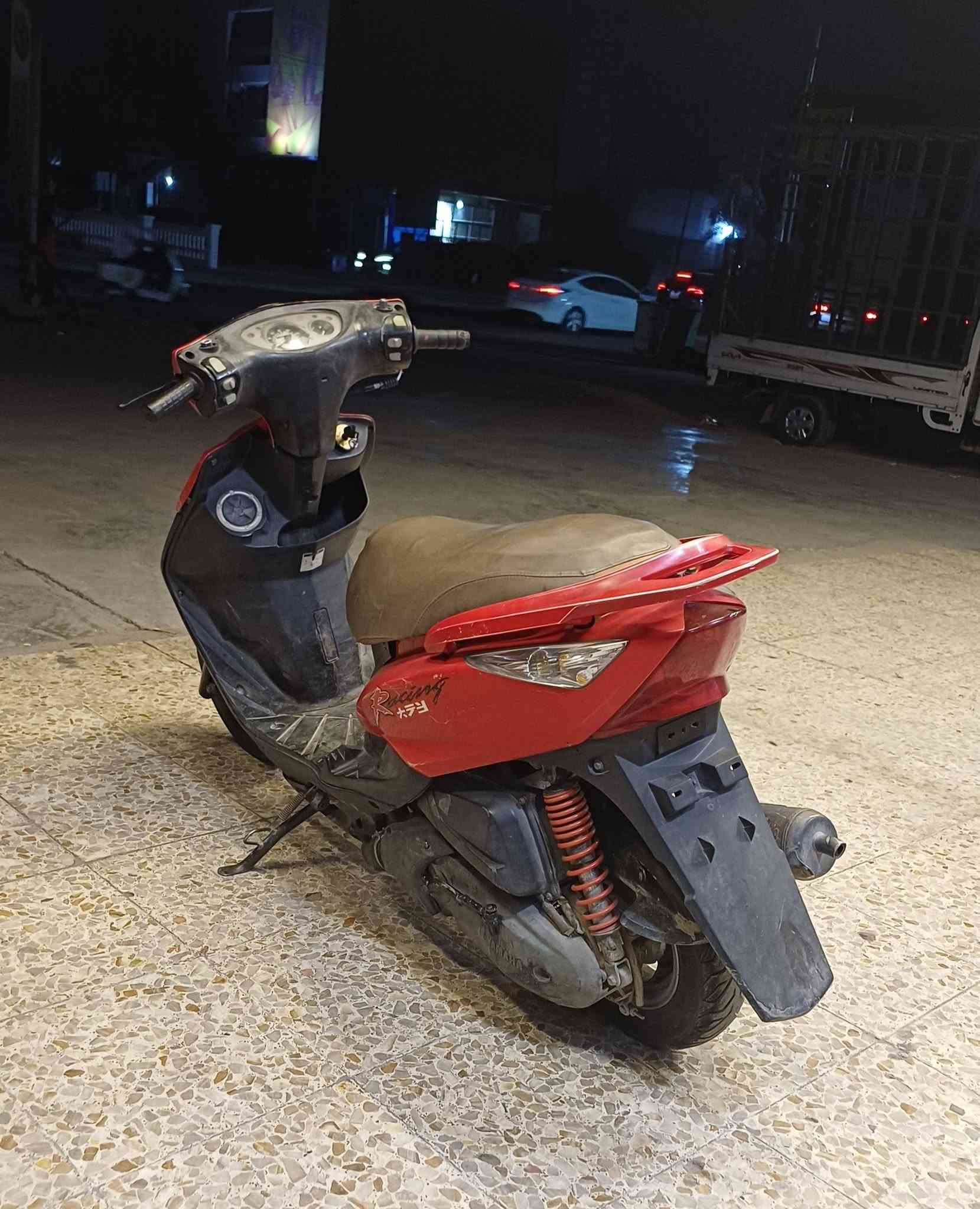 سلام عليكم للبيع ماكس ثعلب سرعته 140 بيه شلعه معدل سلف وهندر مكيته بلاديه السعر ٣٥٠ قفل قفل السكن طالبيه شراي يخابرني ***********
