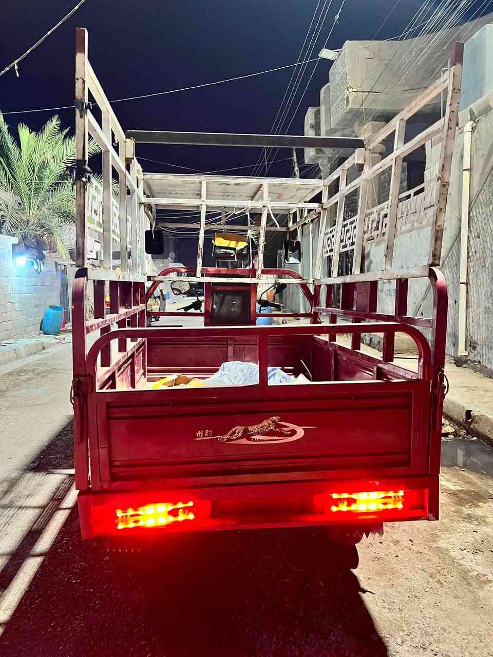 ستوته  للبيع 
موديل 23
اوراق كاملة وماشية معاملة تسجيل 
عيبها فقط ( الشاصي طاك وملحوم )
انتبه قبل لا تتصل الشاصي طاك وملحوم
السعر ( مليون و 400) 1.400
عنوان الرمادي شارع 60
***********
