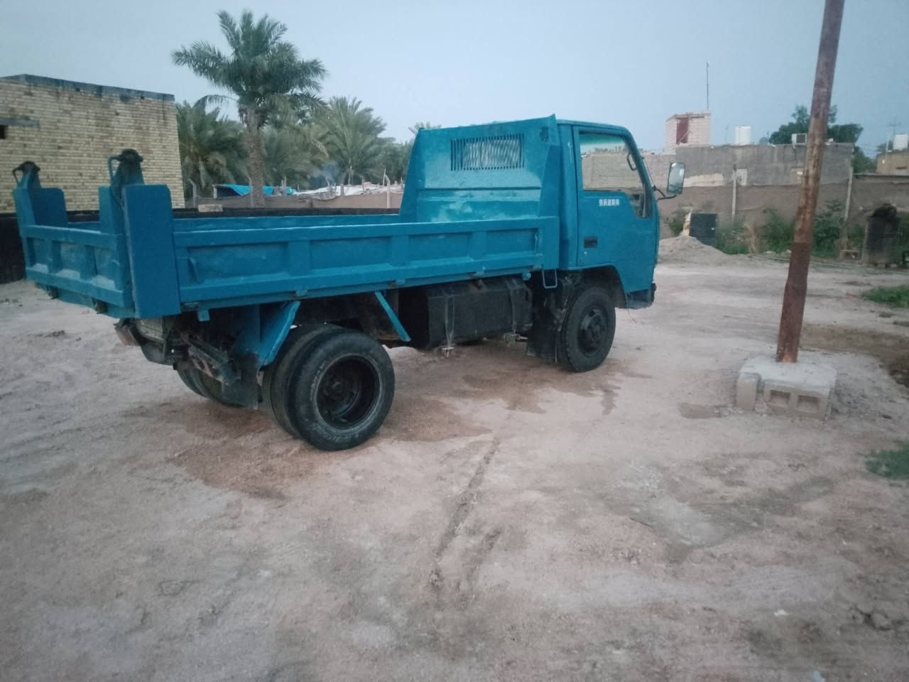 السلام عليكم كنتر عظم للبيع موديل 91 سياره مامتعوبه رقم ألماني بسمي تحويل ثاني يوم سنويه 28 مكينه وكير خير من الله تخم تاير جديد السعر 80وبيه مجال الإستفسار أكثر..***********
