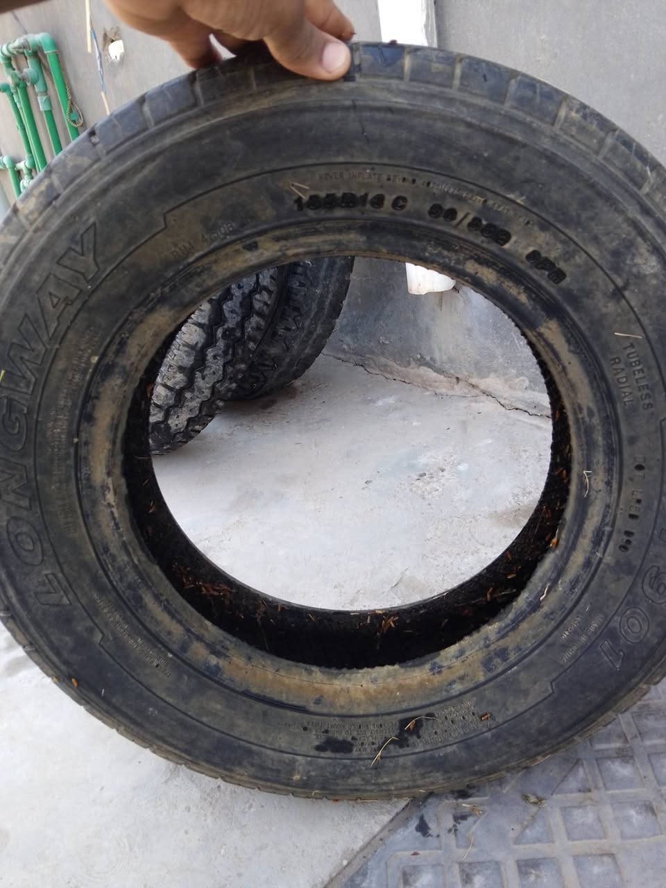 سلام عليكم تايرات مال كيه بنكو مستعمل سعر زوج 30 قفل الستفسار *********** بي واتساب مكان نجف عباسيه
