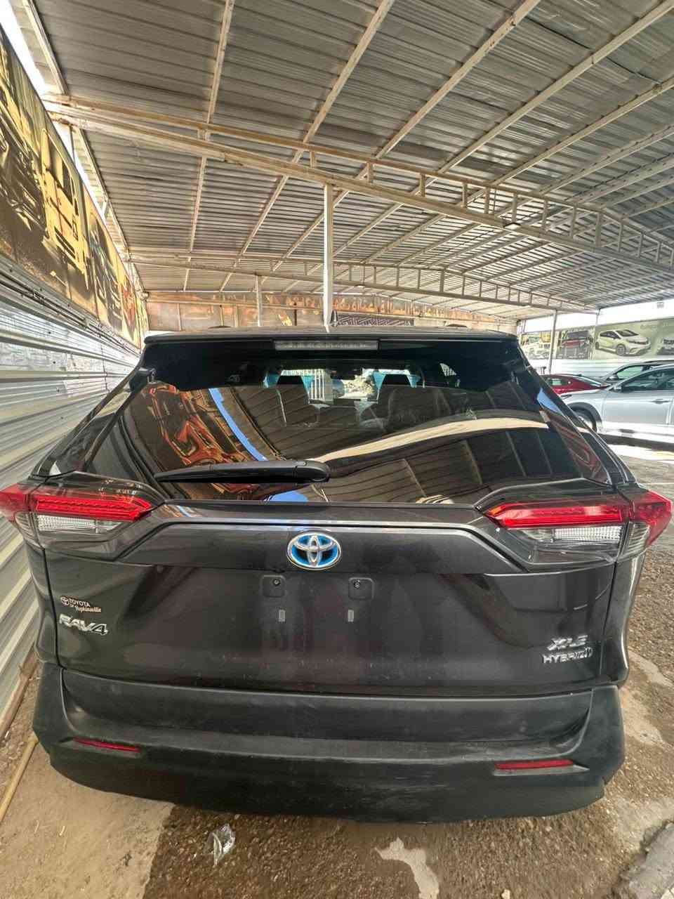 تويوتا رافور 2024 Xle فول 
عدد المسافات 12 الف KM 
الحادث : تبدلين وصبغ الجاملغين الامامي وتبديل اللغد الايسر نفس اللون 
السعر 162$ وبيها مجال
للاستفسار ***********
