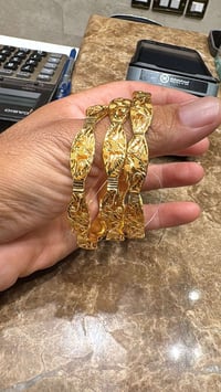 ✨ *صياغة ومجوهرات انور* ✨ لبيع وشراء الذهب والمجوهرات  📍 *العنوان*: ال...
