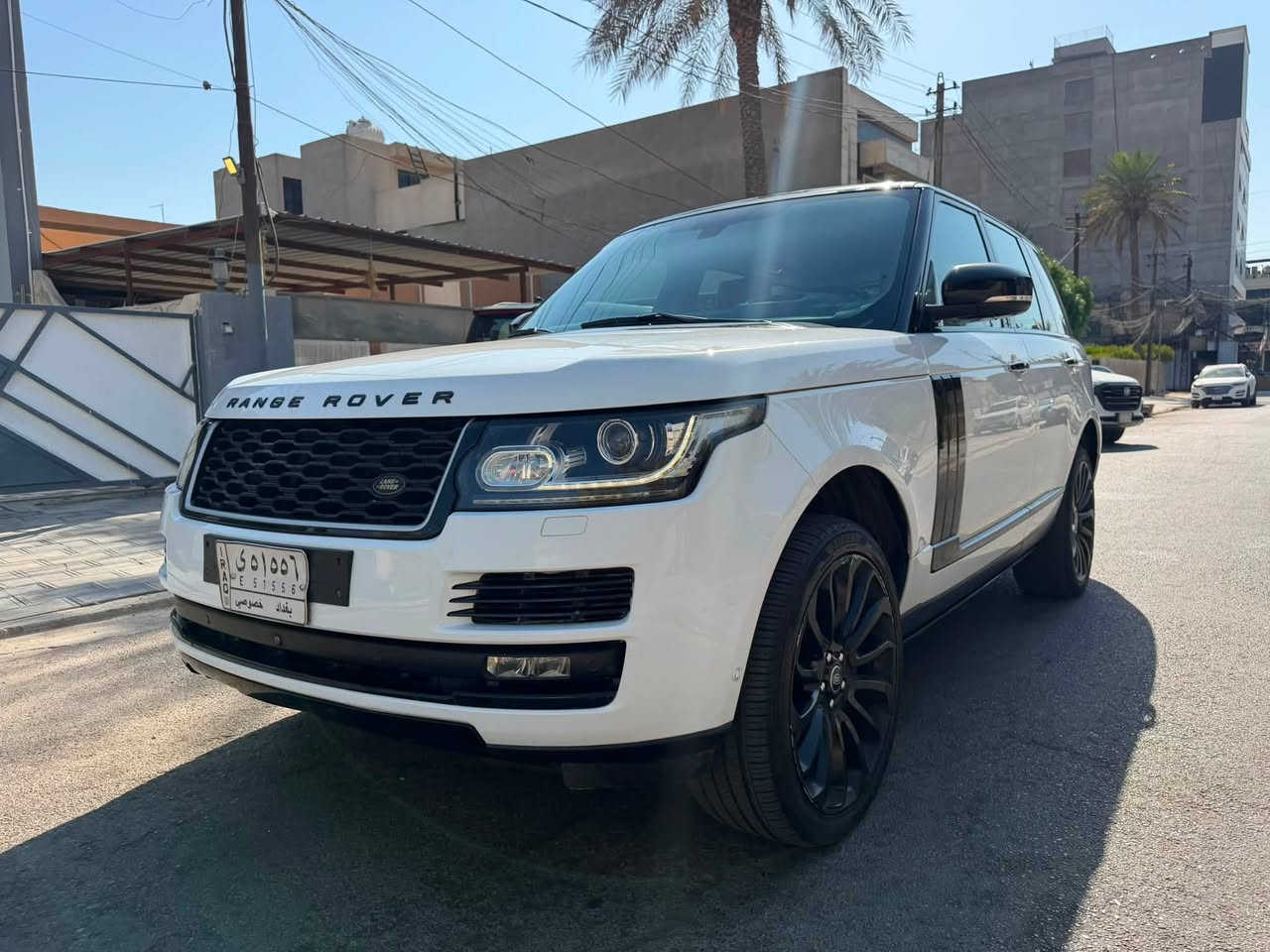 Range Rover Vogue Autobiography  2016
اريدها ب 265 وماكو هيج سعر 🔥خليجي سردار 

فول فول مواصفات:
• 4 كوشنات VIP منفصلة + مساج
• تدفئة وتبريد وكوشنات خلفية منفصل
• 4 أبواب شفط وداخل احمر 
• بانوراما السيارة تو كلار بلاد لونين 
• جكات + تنزل وتصعد دوسات كهرباء
• مواصفات أوتوبيوغرافي كاملة فول فول 

السيارة على وضع الشركة ومكفولة كفالة عامة، بيها فقط بارد بل جاملغ  بالجهة الأمامية بحدود شبر.
📄 تحويل السيارة بنفس اليوم 
📍 بغداد – حي الجامعة
💰 السعر كلش مناسب
📞 اتصال أو واتساب فقط:
***********
