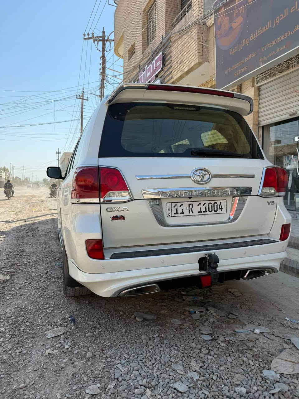 ‏Toyota Land Cruiser 2013 (GXR)
اللون: أبيض

 الفئة والمواصفات: GXR
السعر :320$

 كشنات جلد

 إضاءة زنون

 الحالة والضرر:

 باب خلف السائق مبدل

 وجود 6 رصعات في القمارة

نص منشور للبيع (جاهز للنسخ):

🚗 تويوتا لاندكروزر 2013 GXR للبيع 🚗

 اللون: أبيض

 المواصفات:

 داخلية جلد

 إضاءة زنون

 مواصفات GXR المعروفة

 الحالة العامة والضرر:

 باب خلف السائق (مبدل)

 القمارة تحتوي على 6 رصعات

لمكان: سامراء

📞 للتواصل والاستفسار: ***********
