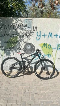 ⁨	Cube stereo hbc كاربون حجم 29 المواصفات: البريك shimano xt كروبسيت s...
