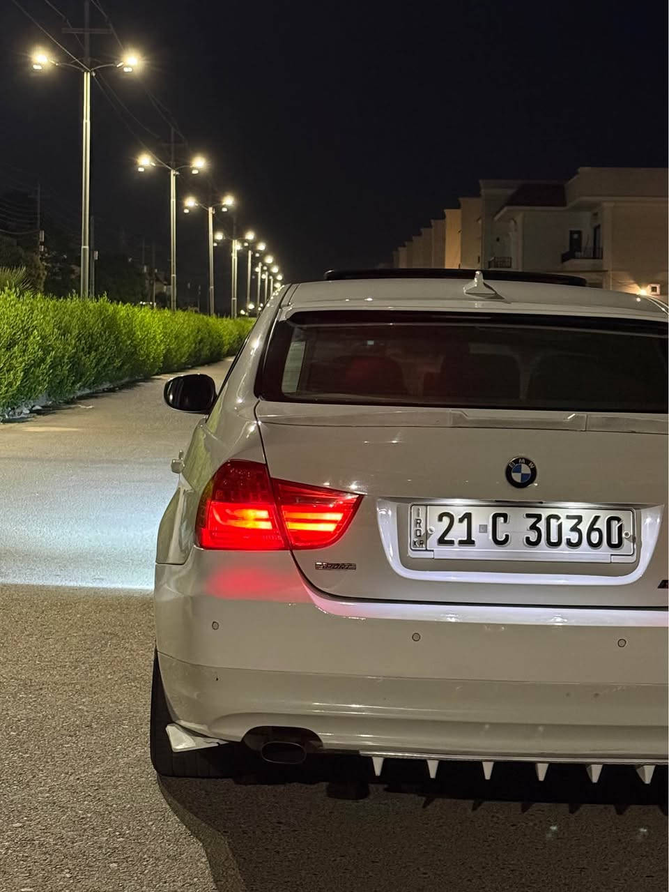 فول مواصفات 1/1 
حساسات اماميه خلفيه 
لايتات زينون متحركه 
اشارات ترحيب 4 ابواب 
بصمه 
سلايت
كشنات كهرب 
Xdrive
ستيرن ڤوليوم 
كشنات الامامية تدفئة 
تبريد قطعتين 
ملاحضه** السيارا بيها الهلال مال جاملغ الامامي صفحه السكن صبغ بدون معجون بدون دواخل بدون ايرباگ وحاط صورة السونر وبيها مكانتين كارت على كد 3 اصابع 
السيارا وضع شركة وبالنسبه للصرفيه مال بانزين حالها حال نيسان سني 
طخم وحداديه وتايرات وباتري كلهه جديدات 
گير / محرك / تبريد / اكسل كلها بشرط 
السعر 127 وبيها مجال بسيط 
للتواصل واتساب / *********** 
هزه / فحص / رقم 
كله جديد لحد 2027
اقرا التفاصيل واتصل رجاءاً 
مراوس ما اراوس فقط بيع 
__________________________________________
كوردي 

فول مواصفات 1/1

🔹 سێنسەری پێشەوە و دواوە
🔹 لایتە زینۆنی جوڵاو
🔹 ئیشارەی بەخێرهاتن بۆ هەموو ٤ دەرگا
🔹 بصمەت
🔹 سەقف سڵایت
🔹 کورسییە کارەباییەکان
🔹 X-Drive
🔹 ستێرینگ بە ڤۆلیوم
🔹 کورسییە پێشەوەکان گەرمکەرەوە
🔹 ساردکەرەوەی دوو پارچە

تێبینی:
ئۆتۆمبێلەکە هيلالى پێشەوەی لاي سه كن هەیە برياغه بي ژورى بى ايرباگ بەبێ معجون و 2 جى كارتى هه يا زور كه م به قدر 3 په نجه  وێنەی سۆنەرەکەش دانراوە.

سياره كه له سه ر ده قى شه ريكا مايته وا لەبارەی بەکارهێنانی بەنزینەوە، خەرجییەکەی نزیکەی Nissan Sunny ـە.

🔹 طقم و حەدیدی
🔹 تایە نوييه 

🔹 باتری نوييه
هەموویان نوێن.

مه چينا / گير / ته بريد / اكسل / هه مووى به شه رته 

💰 نرخ: 127
کەمێک مه جالى تێدایە.

📱 بۆ پەیوەندی:
WhatsApp: ***********

🔍 هەزە / پشکنین / فحس / ره قم
هەمووی نوێیە تا ساڵی 2027.

تکایە وردەکارییەکان بخوێنەوە و پاشان پەیوەندی بکە.

❌ گورينه وه ى  ناکەم
✅ تەنها بۆ فرۆشتنە أربيل, العراق
