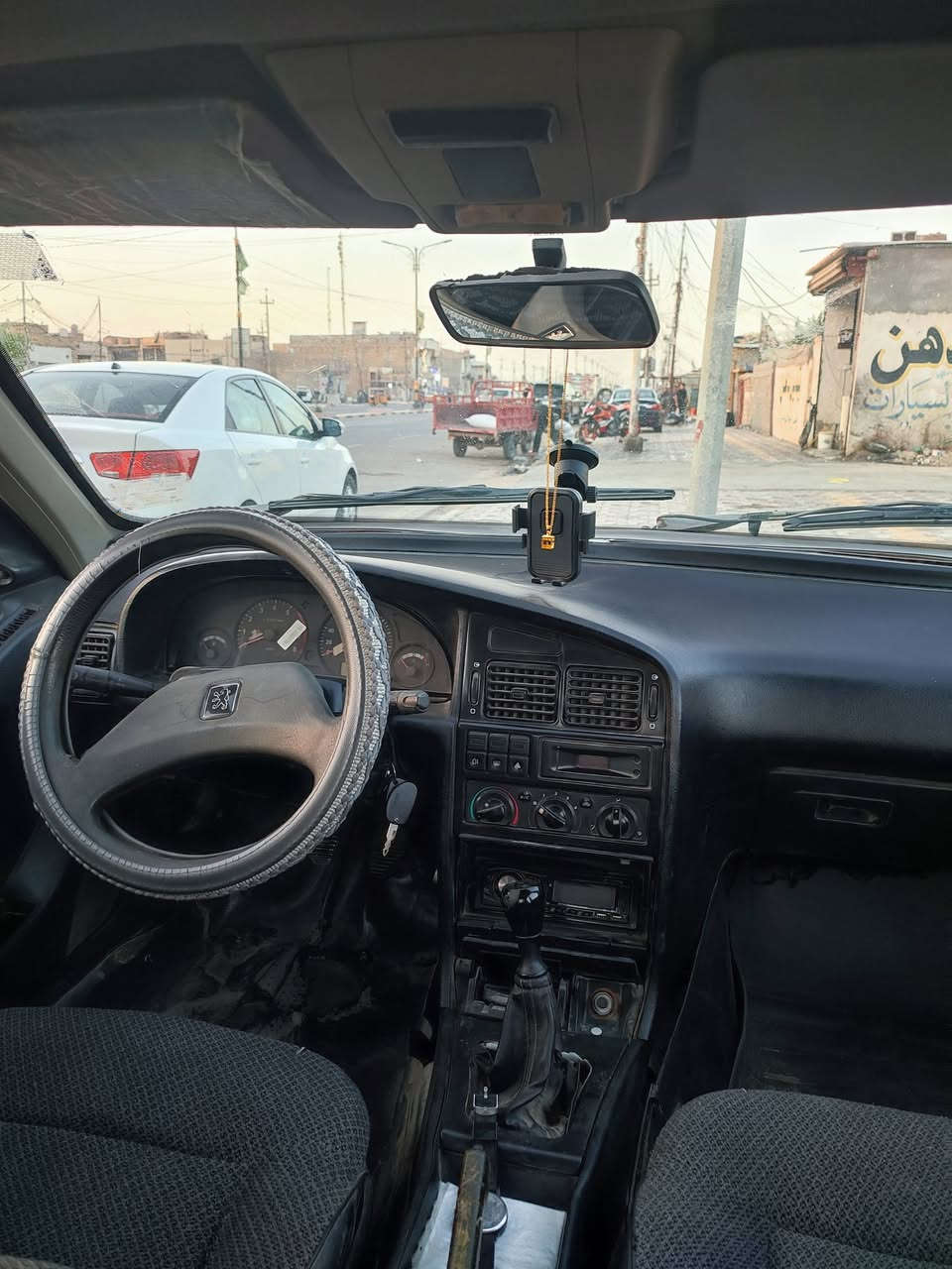 سلام عليكم بيجو روى مديل 9 مصفره بل 24 السنويه بعد سنه يله تصقط مكينه حلوه كير الثاني يفلت ويل كب تخم تاير تبريد بس فيشه مادري شنو حداديه 90 بيها الصالنصه طاكه ولهلالات يرادلهن صبغ الكهربائيات كله شغاله العينه كلها شغاله كيج حماوه طوافه رون كيلو متر السيارة حلوه المهم ابيع كوم حديد السعر 13 ورقه العنوان ميسان الحولي ‏‪***********‬‏
