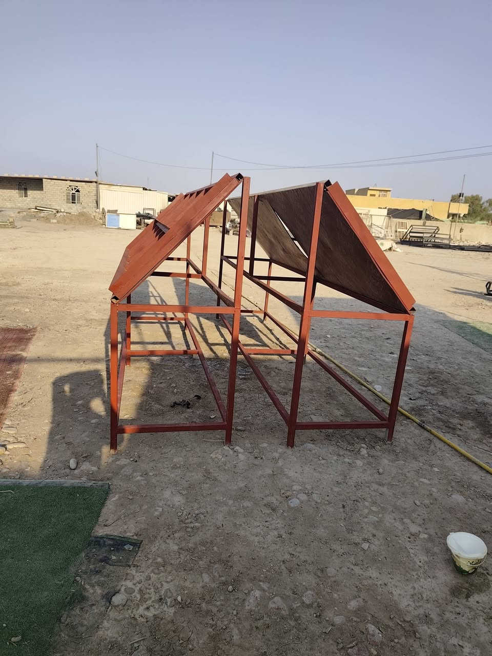 سلام عليكم ورحمة الله وبركاته اخوان ميوزه خضار وفواكه نضيفه جدآ  العدد 2 واحد طول 4 متر وثاني 3.5 متر العنوان بغداد جسر ديالى للستفسار ‏‪***********‬‏
