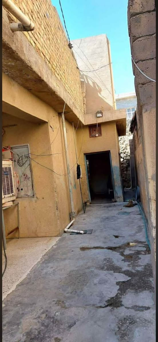 بيت للبيع مساحه ٣٢٤ خلف مصرف بغداد طابو صرف الاستفسار اكثر تصال عله رقم ***********
