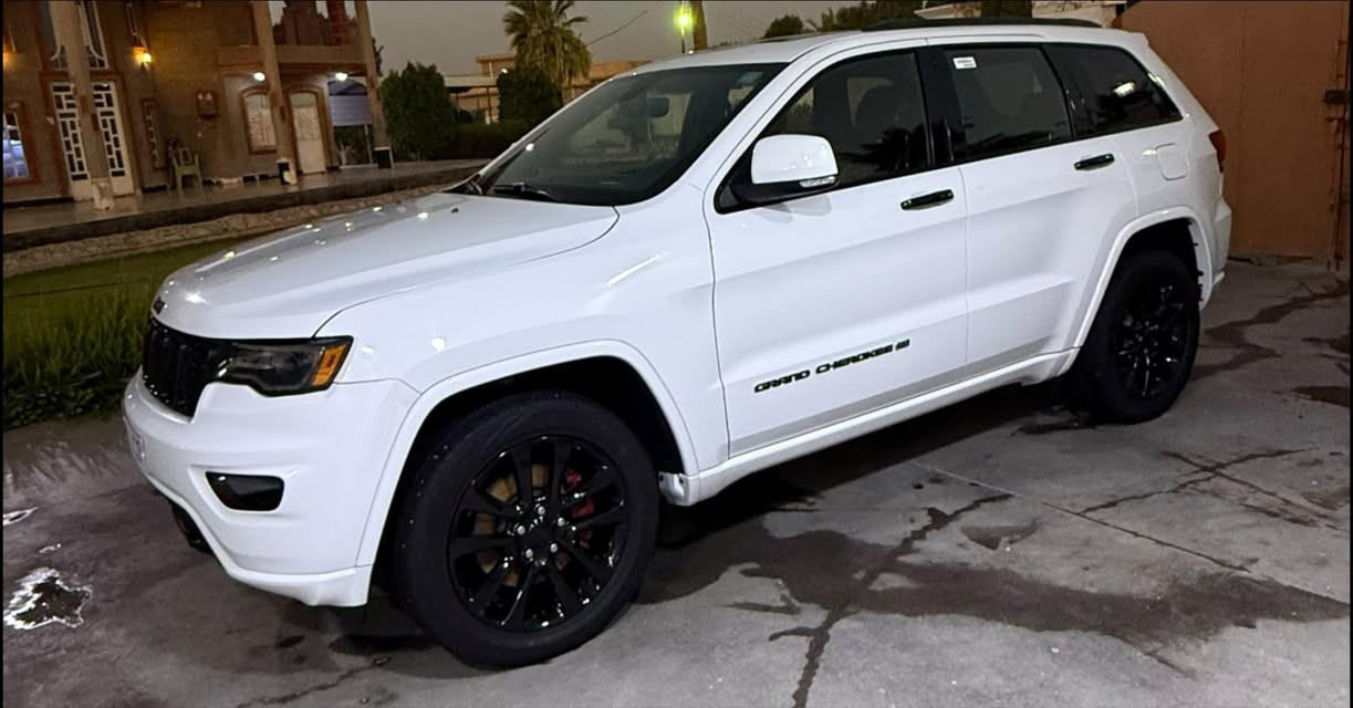 Jeep 2022
جيب موديل 22 كفاله عامه لمتدد فول مواصفات حادثه كلين سرقه دعاميه الخلفيه فقط بدون لا فتح ولا تبديل كفاله من جكه سياره جديده المواصفات فول للاخير عدى الرادار الامامي 
الاستفسار *********** مكان بغداد 
السعر 249 بيها مجال قليل
