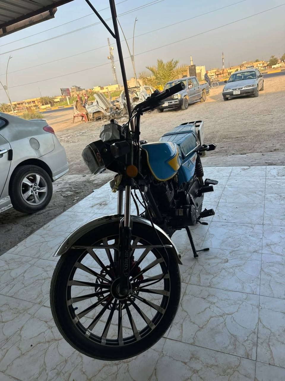 سلام عليكم سيفان 25 للبيع 🤚🏻
مكينه 200ss مكينه بيها 

شلعه ومعدل يخبلن ❤️‍🔥

كلها شغاله سلف هندر دشبول اشاير مازده ❤️‍🔥

بصمه سويج الدراجه متعوب عليها ومماشيه هوايه العنوان ديالى خالص هبهب رقمي *********** سعر 725 بيها🩵 مجال قليل لي ميعجبه يعبر المنشور🤷🏻‍♂️
