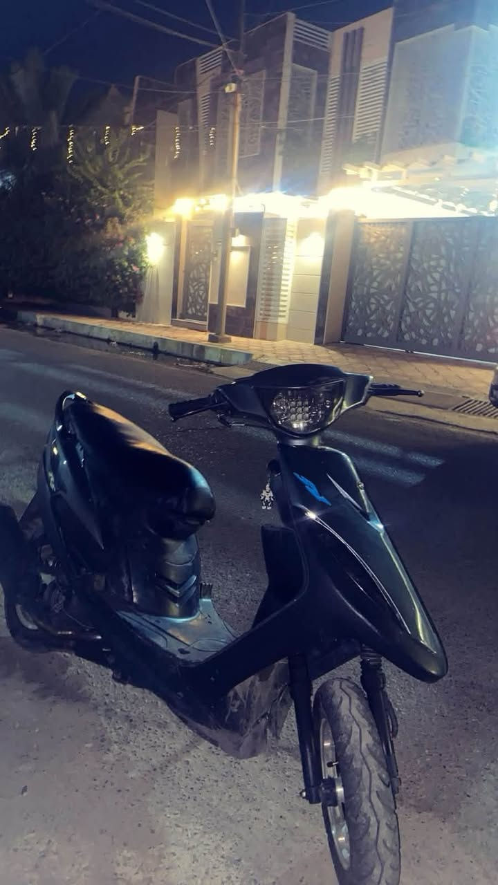 سلام عليكم
ماكس عدله لل بيع 
بوشه 49  مكينه مفتوح 
درجه شغاله كامل صلنصه رياضيfm 
وياله نجمه 🌟 كفرات بلادي كلها ختم واحد درجه ماناقصها اي شي عنوان كركوك محافضه قديمه رقم موبيل ‪ ***********‬سعر 550بيها مجال
