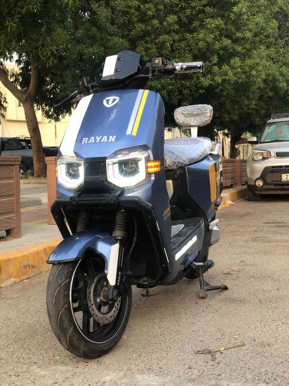 السلام عليكم
دراجه ريان ام عيون وحش الكون 
للبيع السعر 750 وبيها مجال للتواصل اتصال ***********
المكان بغداد شارع حيفا 
الدراجه جديده بمعنه الكلمه نضافتها 99‎%‎
