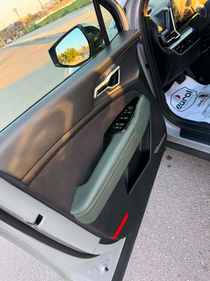 Kia Sportage GT-Line 2025
* خليجي وكالة
* مكفولة
* سيارة جديدة
* 23 كم فقط
* محرك 2.0 بنزين
* فل مواصفات GT-Line
* سقف بانوراما
* داخلية جلد زيتوني
* شاشة كبيرة + عدادات ديجيتال
* تشغيل بصمة + دخول ذكي
* كاميرات وحساسات
* باب خلفي كهربائي

📍الموقع: السليمانية
🚘 رقم أربيل – سنوية جديدة باسمي
*********** واتساب للجادين 
💰 السعر: 235 ورقة
