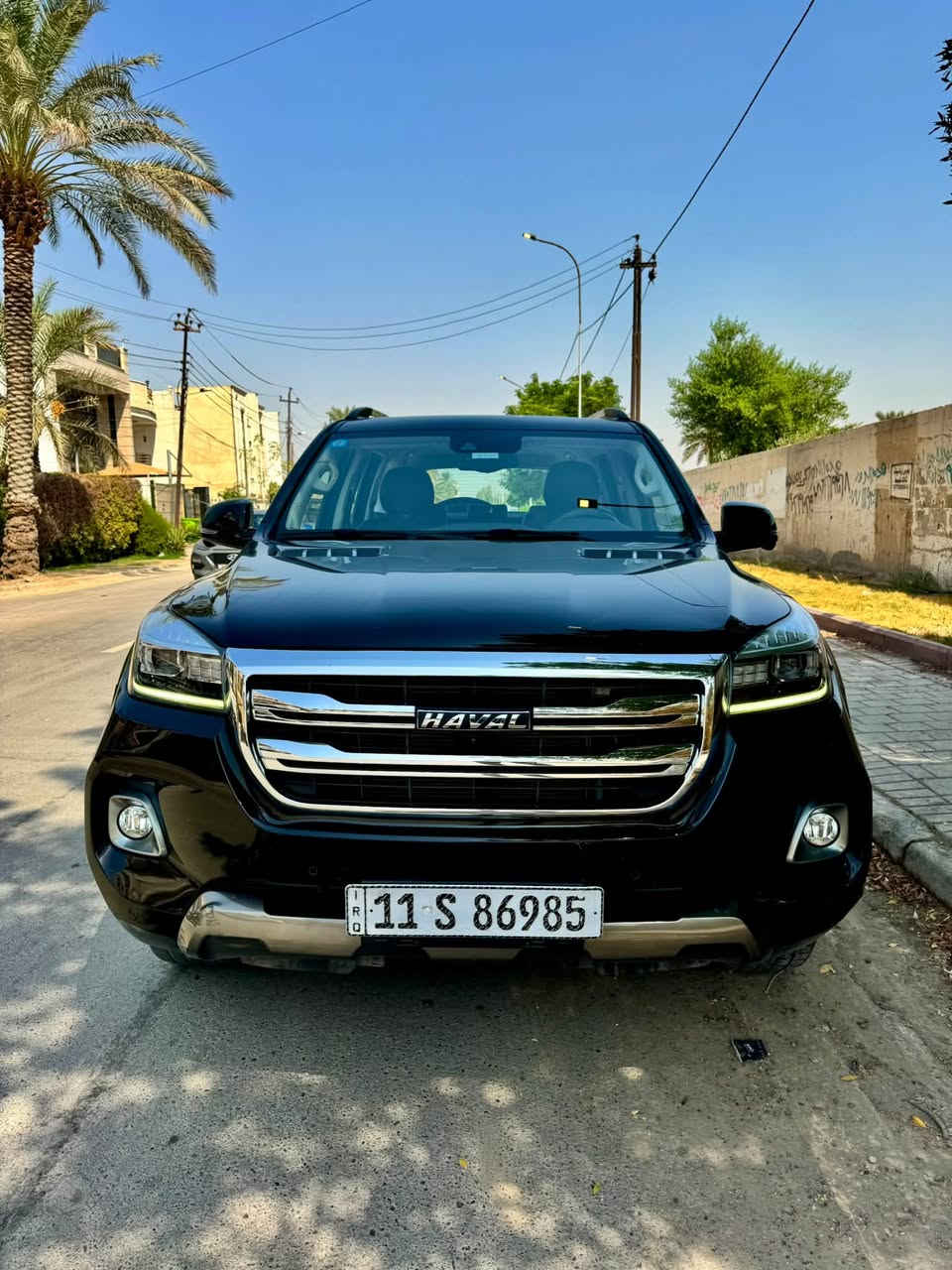 السلام عليكم
Haval h9 2022 للبيع
السيارة مكفولة من الصبغ والبارد رقم بغداد جديد باسمي

السيارة بعدها داخل ضمان الشركة وكل ادامتها بل شركة 

السيارة مبدلة مكينه داخل الشركة

ماشية ٤٢ الف كيلو مكان السيارة بغداد

السعر 22 الف دولار  (٢٢٠ ورقه ) وبيها مجال بسيط 

للتواصل :- ***********

الموديل: 2022
🔹 المحرك: 2.0 تيربو – 4 سلندر
🔹 ناقل الحركة: أوتوماتيك 8 سرعات ZF
🔹 نظام الدفع: 4WD دفع رباعي
🔹 القوة: بحدود 220 حصان
🔹 العزم: 385 نيوتن متر
🔹 عدد المقاعد: 7 ركاب
🔹 الوقود: بنزين

المواصفات:
• سقف بانوراما
• مقاعد جلد كهربائية
• تبريد وتدفئة المقاعد
• مساج بالمقاعد الأمامية
• كاميرات 360°
• رادارات وحساسات
• مثبت سرعة تكيفي
• مراقبة النقطة العمياء
• نظام فرملة طوارئ
• 6 وسائد هوائية
• إضاءة LED
• دخول وتشغيل بصمة
• شاحن لاسلكي
• ذاكرة لمقعد السائق
• أوضاع قيادة متعددة
• نظام نزول وصعود المنحدرات
• دفع رباعي مخصص لمختلف التضاريس
• صف ثالث للمقاعد
