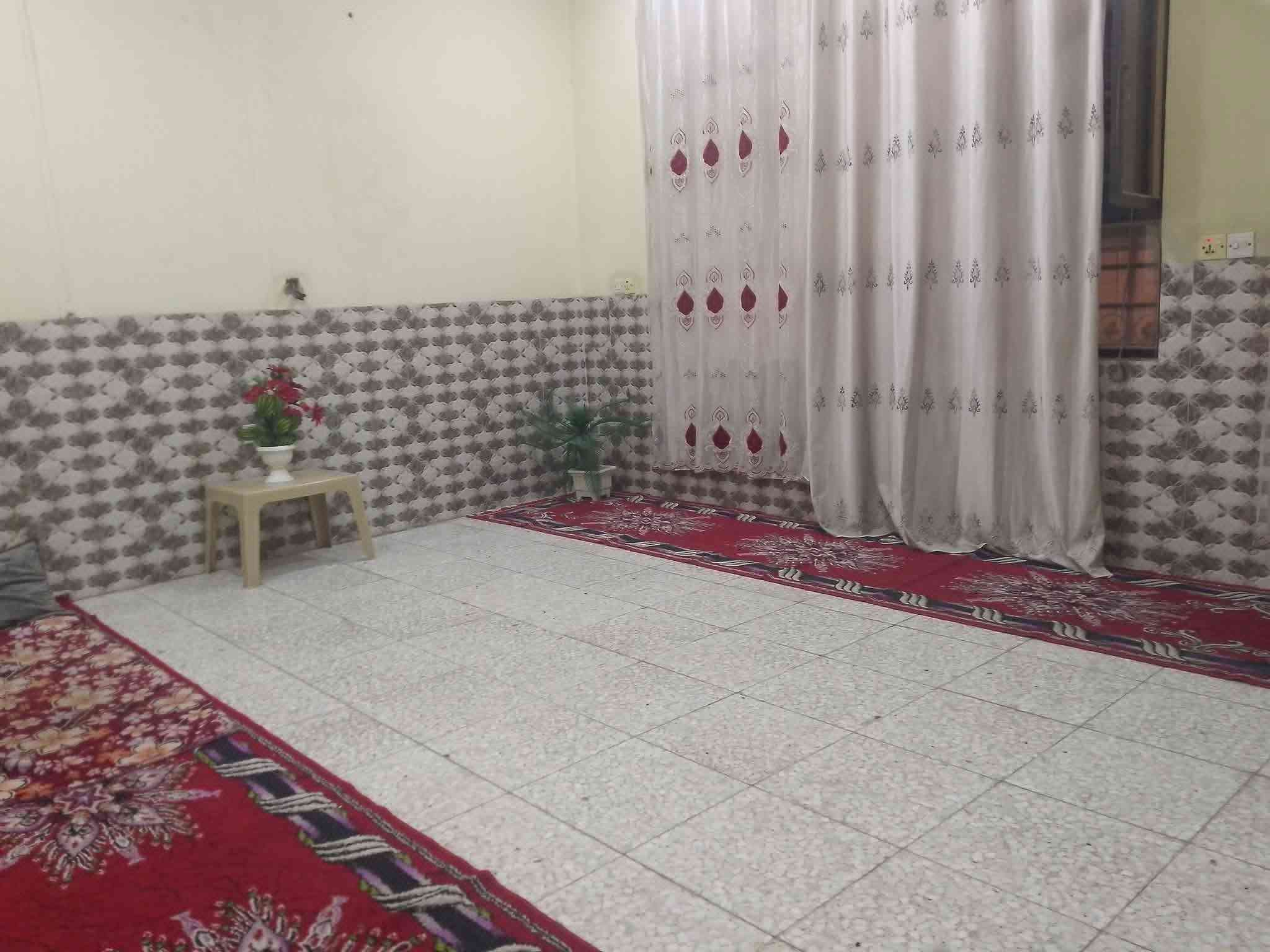 السلام عليكم دار للبيع مساحة 200 متر سكينة زراعي مقاطعة 2/9 طابق واحد بيت جاهز  سعر 145 استفسار ***********
