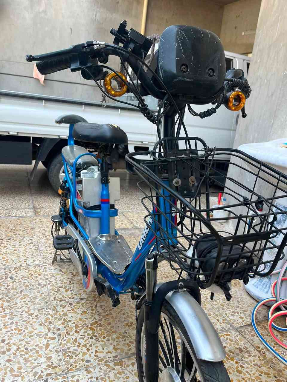 سلام عليكم 
دراجه شحن حجم 20  نضيف بطاريات جديده
شاشا شغال ما بي عيب موديل. 2025 كهربايات كله شغال شاحنه موجوده سعر280وبي مجال قليل المكان كركوك فلكه وادي النفط ملاعبدالله رقم الهاتف ***********
