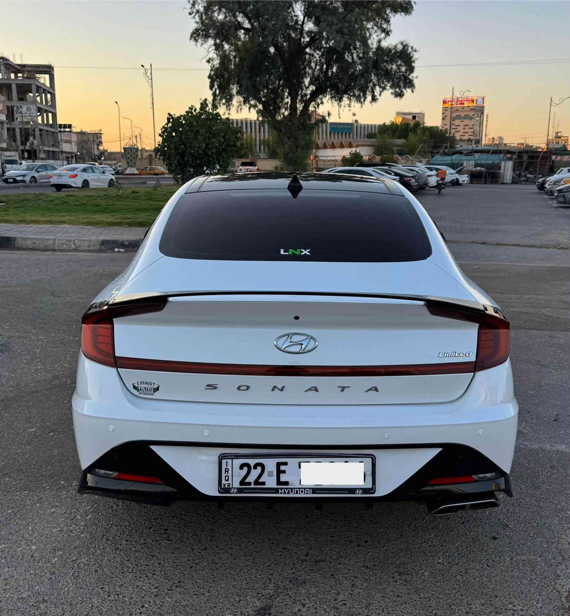 سوناتا 2020 فئة Limted plus  فول للاخير محرك 2500 تنفس طبيعي المرغوب داخل لون صحراوي جلد حادثها قبق جنطه فقط خفيف بدون ايرباك بجم كبس  وبيها بارد بسيط هنا سيارة جديدة وربع ماتصرف عليها جاهزة من كلشي كير مكينه حدادية تخم تاير تبريد كله جديد رقم اربيل باسمي تحويل ثاني يوم السعر 159 للاستفسار ***********
