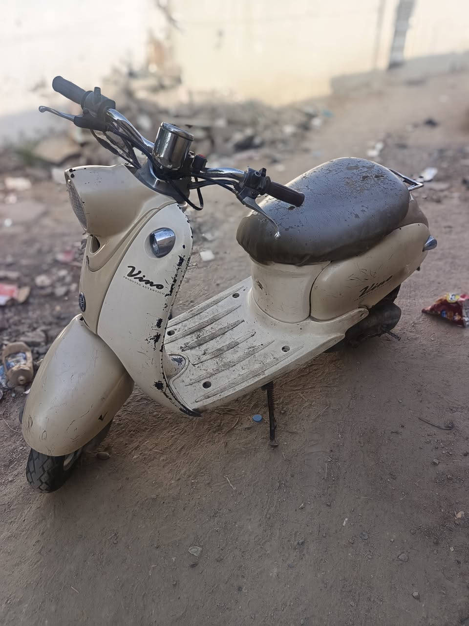 مصري خطين لبيع نضيفه كلشي شغال بيه سلف هندر عوزه باتري لايت اشاير شغااا مكينه ناعمه كفرها اصلي سعرها مناسب 200مكان ناصريي مركز وشراي ***********يتصل عله رقم
