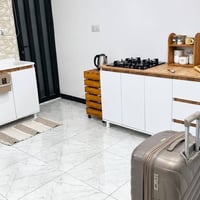 مرحبا غراض بيت للبيع كامله جديد مصار شهر اخذتهم وعندي غرفة نوم وسبلت ا...