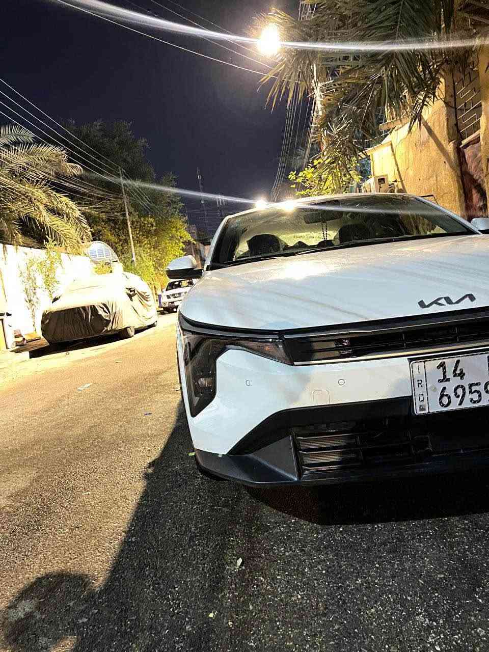 السلام عليكم وجمعه مباركه 
كيا k4 2025 خليجي سياره فول مواصفات ما عدا البصمه والبنراما سياره كفاله عامه مطلعها على ايدي ومرقمه وكامله 
السعر (205)وبيها مجال مكاني البصره *********** البصرة, العراق
