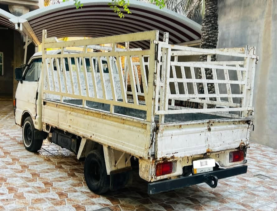 سلام عليكم
كيا حمل موديل 1995 رقم ديالى تحويل مباشر 
كير محرك نضاف 
اكسل شاصي تضيف 
السياره حلوه وزينه وخير من الله 

السعرر 35 فقل 

رقم تلفون ***********

مكان سياره ديالى
