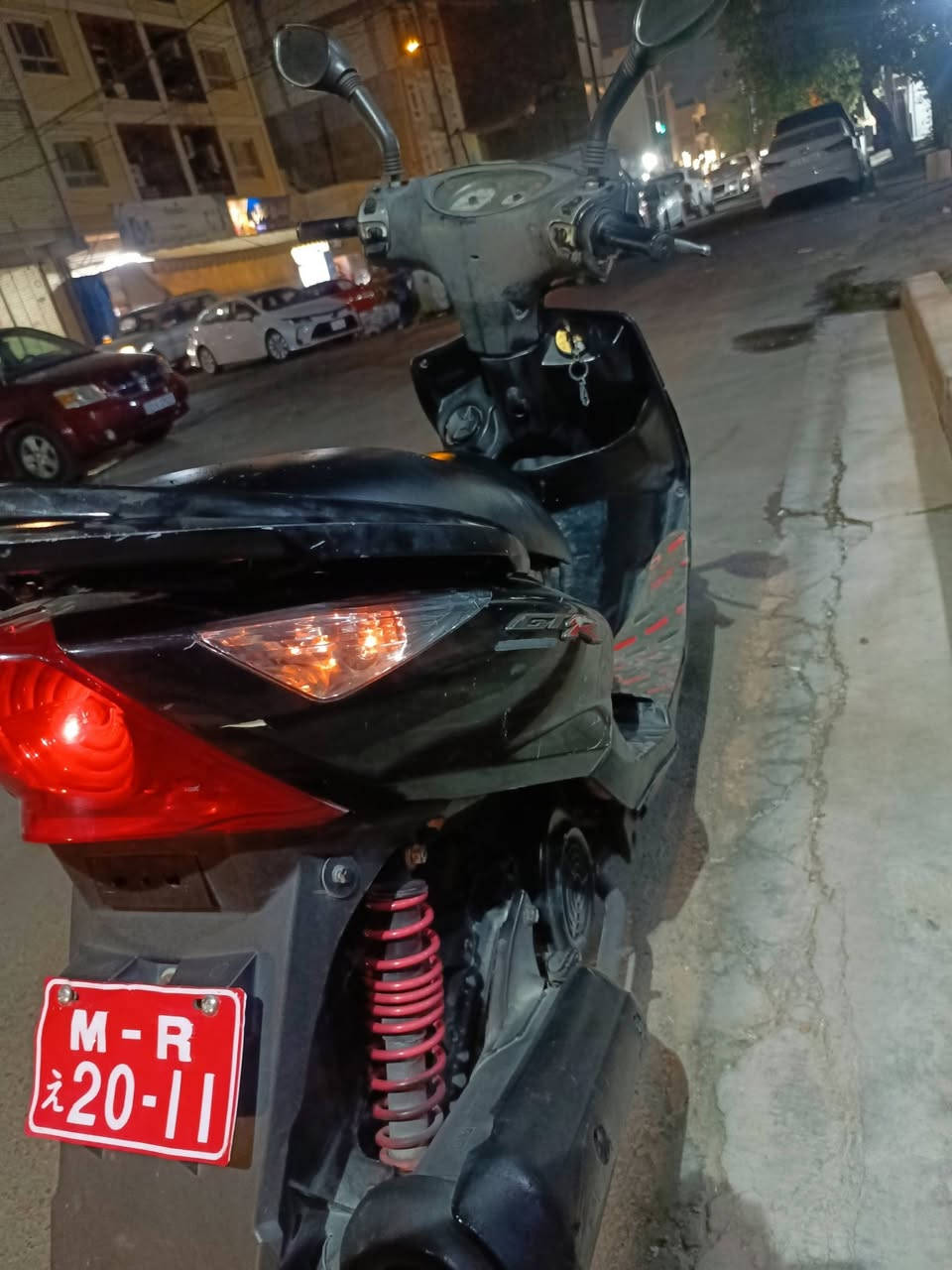 سلام عليكم دراجه ماكس ثعلب نوزل كهربائي كلها شغاله 
دراجه ناعمه نكره سلف سعر 550 وبيها مجال مكان بغداد لاعضميه ***********
