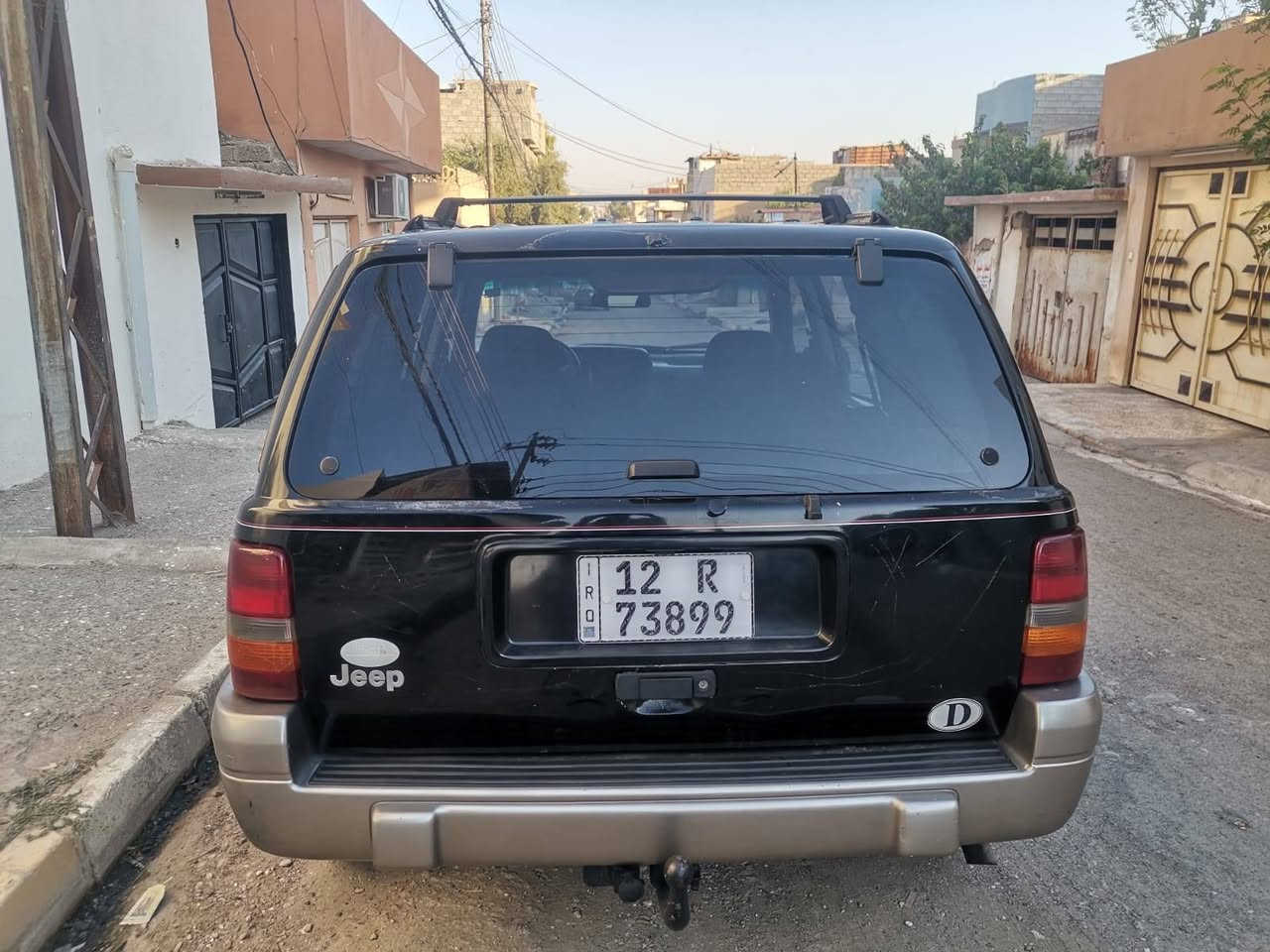 كير ومحرك كصة
الاكسن الخلفي ينراد تبديل
زوج تايرات ينراد
كشنات كهرب
جامات كهرب
ينراد شوية حدادية طخم
السيارة بدون صبغ بلادي
ستة سلندر
كير ومرك اصلي /السعر 50 وبيها مجال /***********/***********
