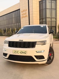جراند شيروكي S • ٢٠١٩ • جلد احمر