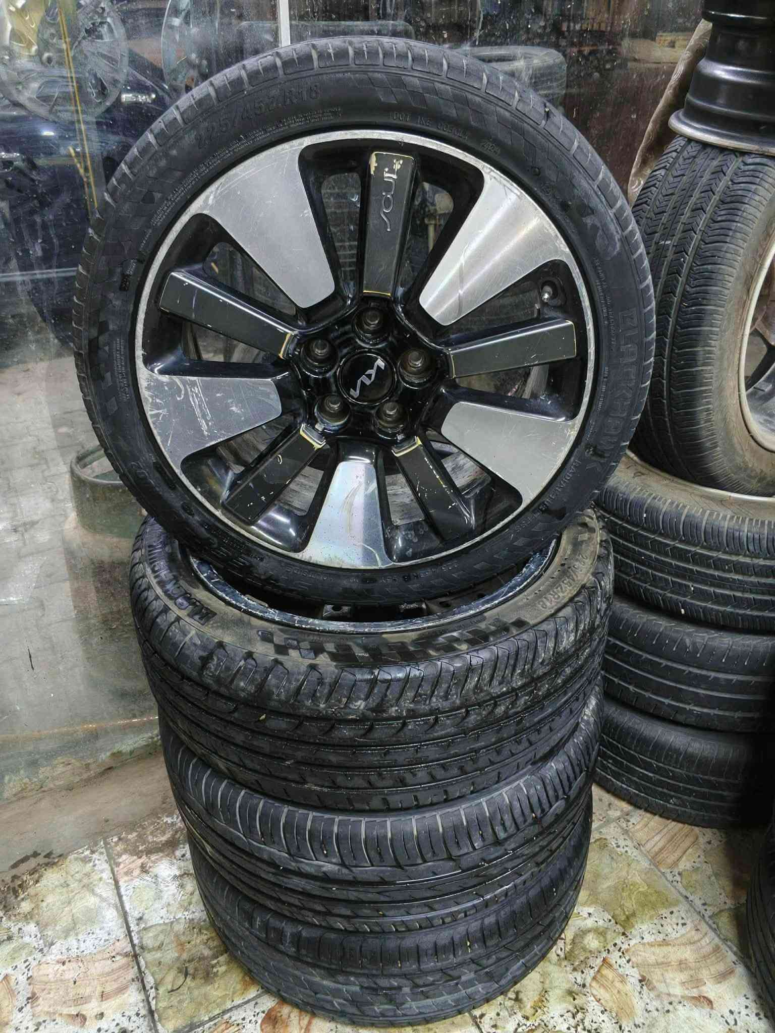 السلام عليكم ويل كب صول حجم 18 تاير نضافه 75 بيع او مراوس السعر 250 قفل
النجف مكتب الرشيد شارع صياغ الذهب ***********
