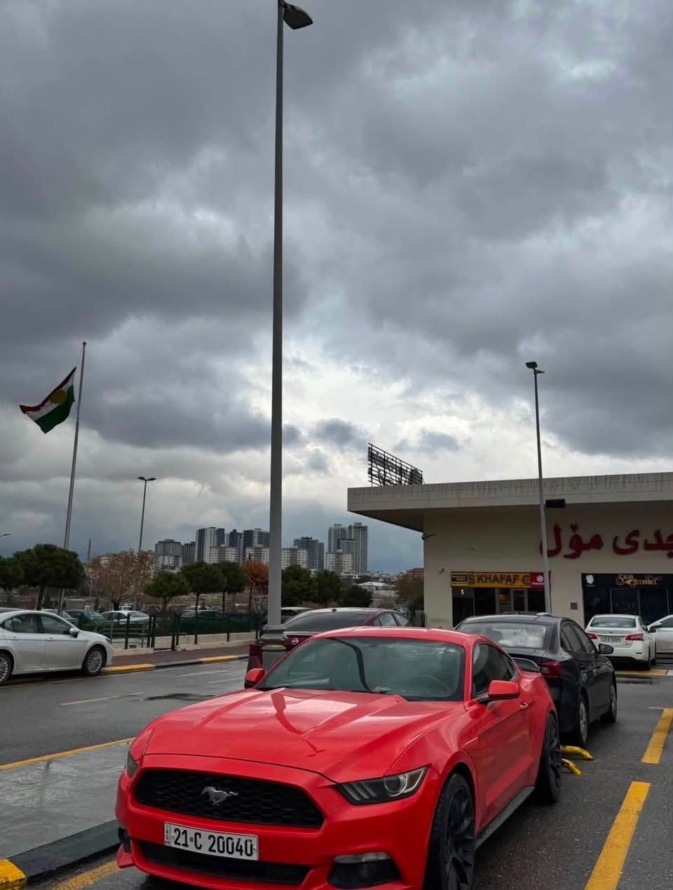 سلام عليكم شباب
النادرة للبيع
كلين كلين حتي الدعاميات بشرط شخط مابيه 
سته سلندر ٣.٧
موديل ٢٠١٥
مواصفات المعروفه للموستنك 
رقم سليمانيه سنويه هزه براد جديد 
ممشي ١٢٧
كير محرك اكسل كله بشرط 
ادامه جديد بلكات نوزلات تنظيف محرك 
كله محسن ودهن موبار وكاله 
مكان السياره كركوك 
اي استفسار بخدمتكم 
سعر ١٥٠ وبيه مجال
 ***********
