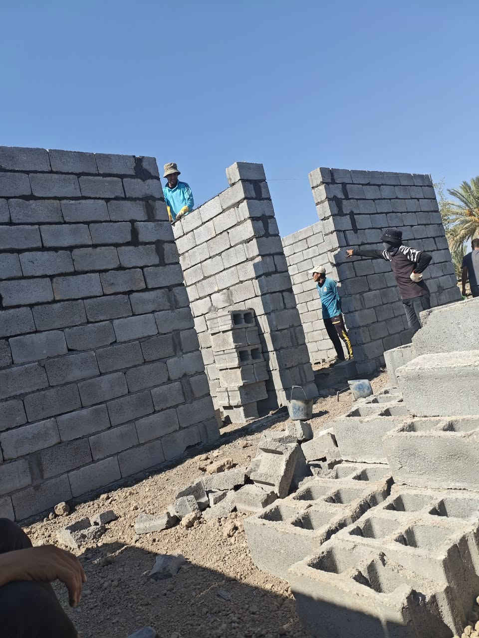 *🏗️ كادر خلفات بناء  بلوك وفرمستون  - بغداد فقط 🏗️*
***********

✅ *ترميم وإضافات* بلوك وفرمستون  

✅ *دقة في العمل * والتزام في الموعد  

✅ *أسعار مناسبة*

*#بناء #بناء_البلوك  #بناء_منازل #بغداد* 🧱🏠
