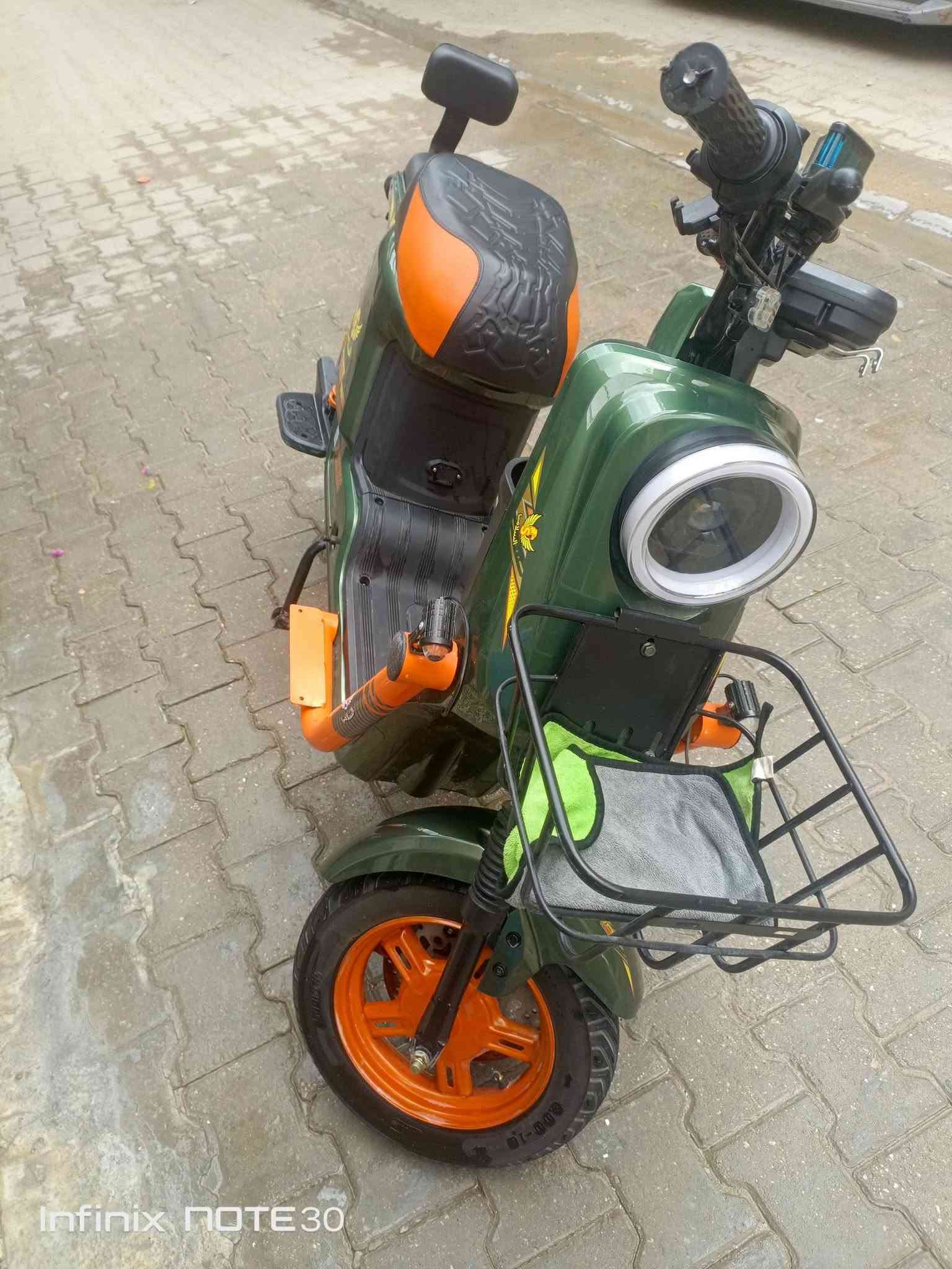 السعر 500 وبيه مجال
السلام عليكم دراجه r9 pro  2026 الدراجه نضيفه مو بس حچي قفل ستيرن ام بي ثري شاشه اعطال اشاير يمنه يسره ودبل اشاره مثبت سرعه✅ هورن وبك لايت عالي ناصي زنون واصفر ملف 1800w نحاس تربع نمر سرعه 70 حقيقي الدراجه مكفوله من حته الشخط العنوان كربلاء ***********

نص مكتوب في الصور:
- Infinix NOTE 30
- Infinix NOTE30
