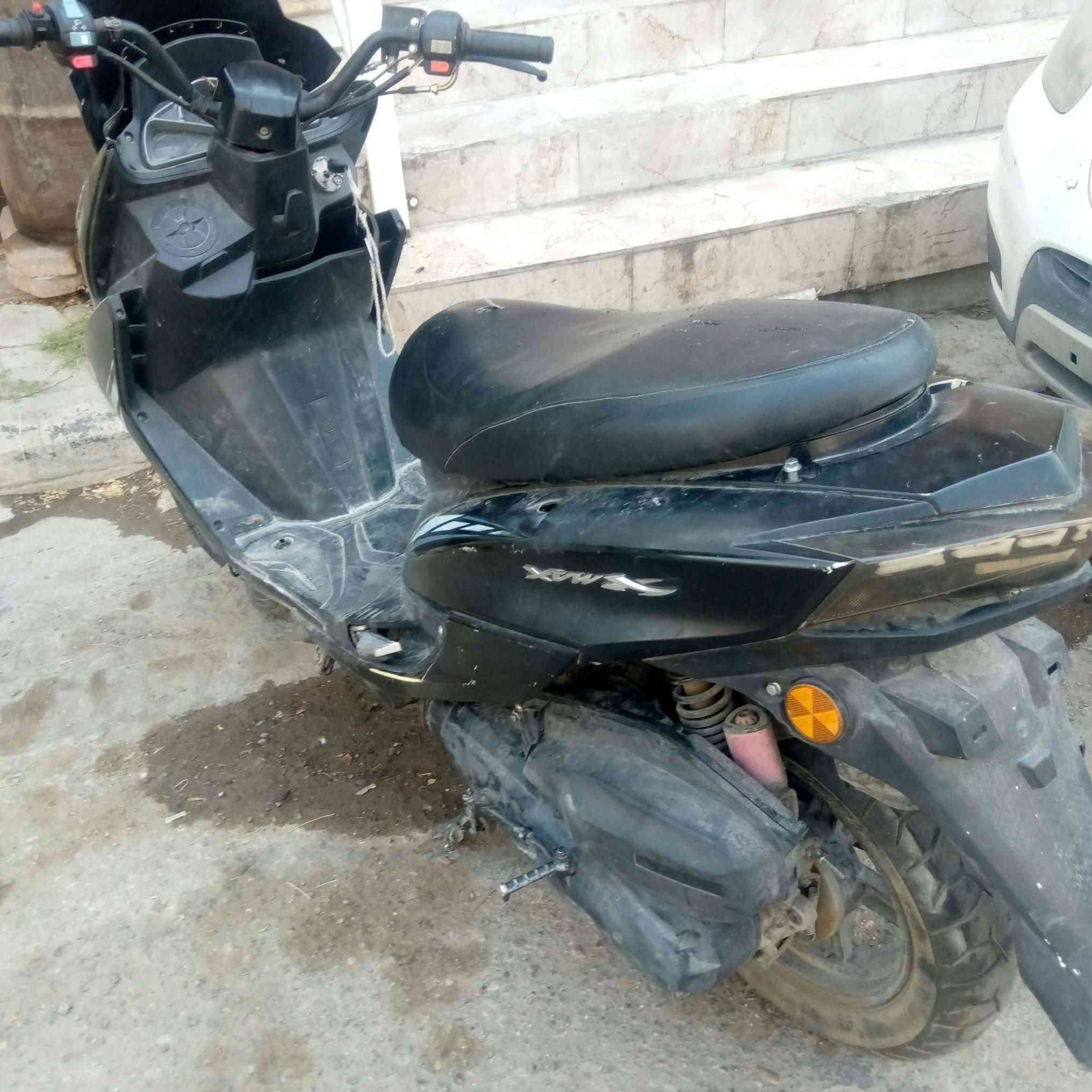 سكنس جبلي نضيفه شغاله هندر بيع او مراوس سعر ٣٢٥ وبيه مجال رقم ***********
