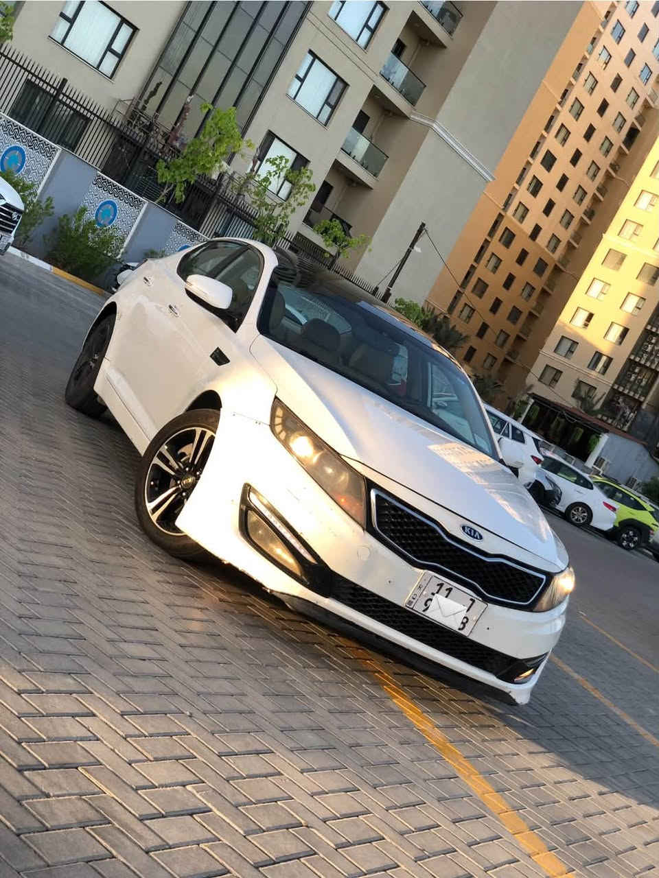 السلام عليكم..للبيع
كيا اوبتما ٢٠١١   (خليجي ) فول ١/١ رقم بغداد سنوية ورقم جديد  محرك ٢٠٠٠ دوووش...السياره مكفوووله من الحادث والصبغ شرط الفحص بيه بس بارد بالباب الخلفي  مثل ما موضح بالصوره
السيارة ماشية ١٤٠ الف كيلو متر
مواصفات
بنوراما طكتين
بصمه
خزن ميموري
كرسي كهربائي
شاشه
شفتات
كامره خلفيه
ثلاجه بالجكمجه
تحكم فول ستيرن جهتين
مودات قياده
نظام ABS
مثبت سرعه Cruse
مري شفط + اشاير
نقطه عمياء
حساسات
تايرات جدد وتبريد وتدفئه كله جاهزز
وبالخير ع الياخذهه …
مكاني بغداد الكرخ
السعر ١١٦$
***********  وبي واتساب
