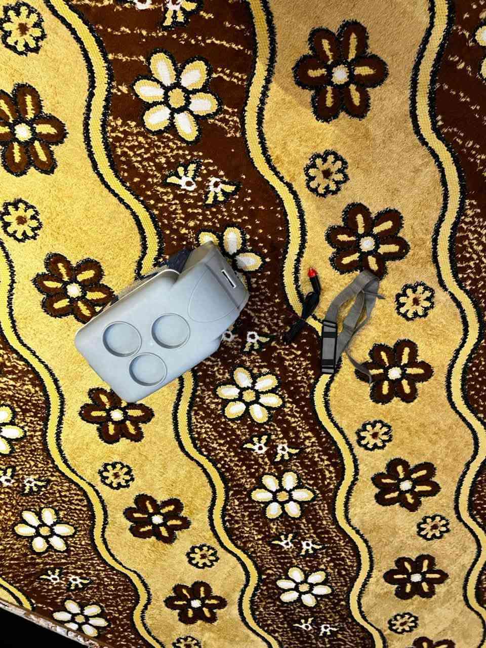 السلام عليكم اخوان غراض سياره جدد ونضيفات مامستعملات كلش جدد كلمن وسعره  للاستفسار (***********) 
ادمن وافق✨🤍
