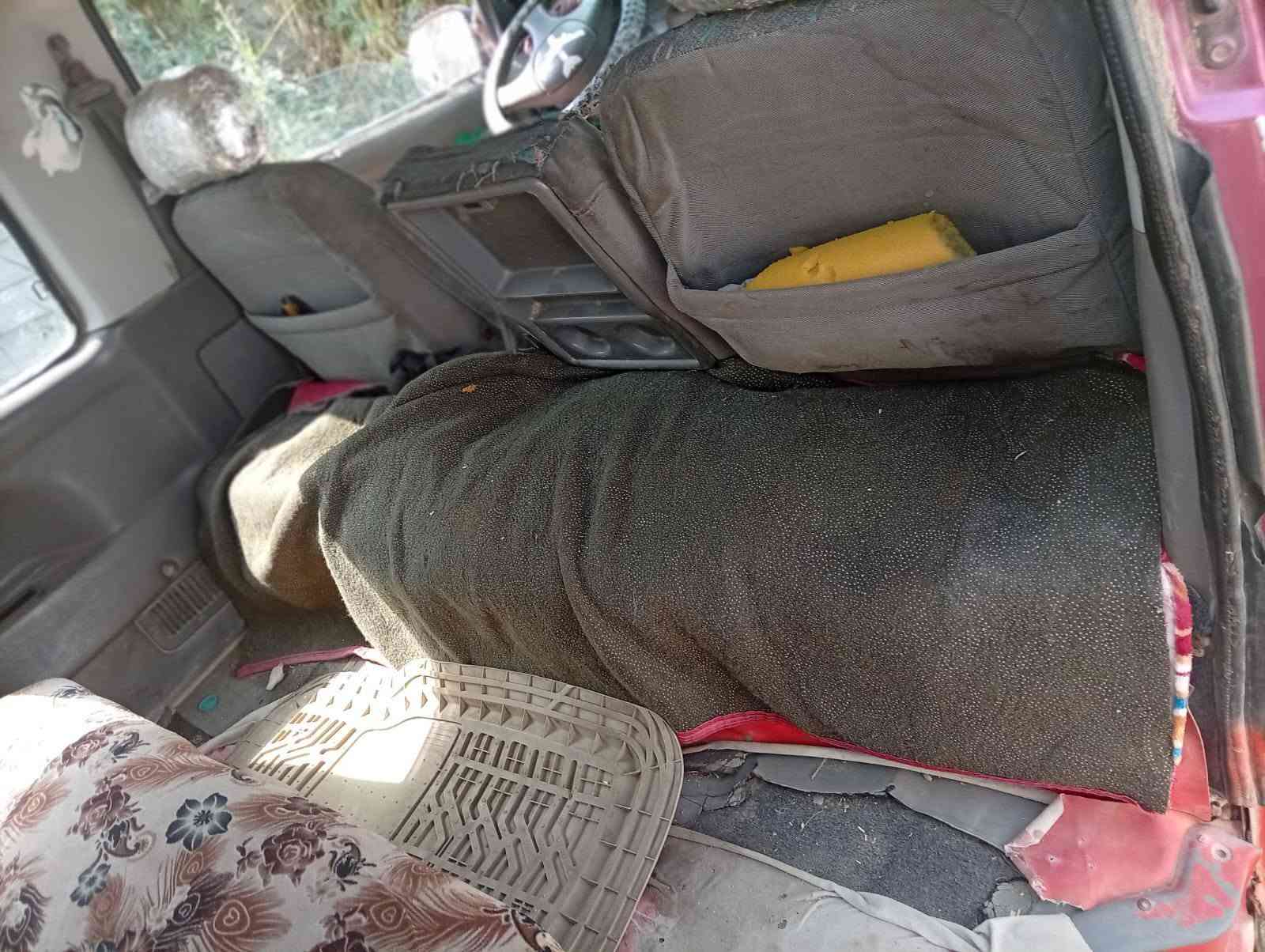 السلام عليكم  بريجو او مراوس  للبيع كير او اكسن ومحرك بل باكيت كهرباهيات شغالات اربع تايرات نضيفات + السبير رقم احمر سنوية ضايعه بيها بلاغ شرطةالسعر 15 وبيها مجال مكان بصرة المدينه   "الرقم
 ***********
