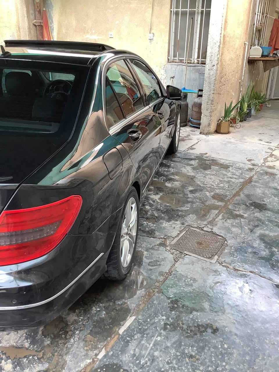 مرسيدس C200 • ٢٠١٢ • فول اوبشن
