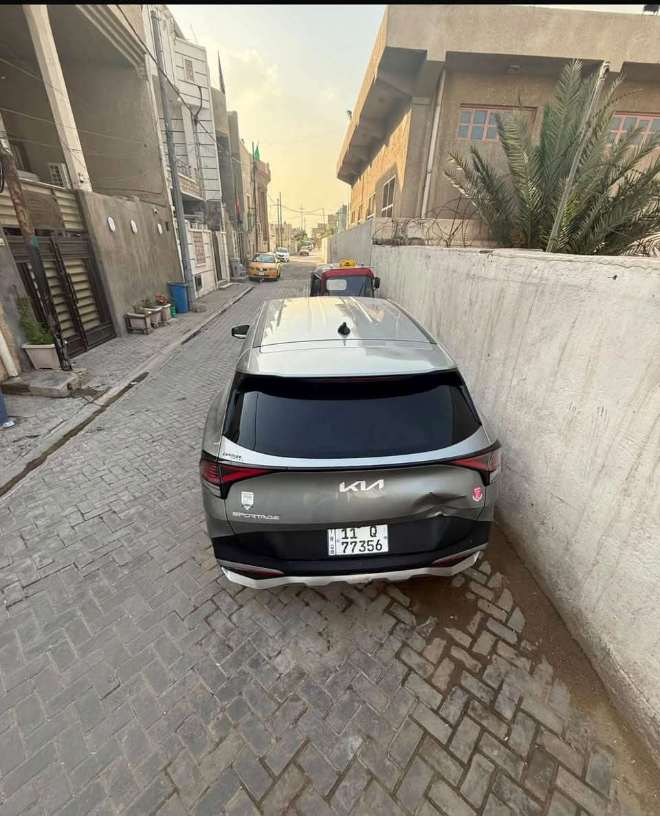 سيارة سبورتج للبيع ٢٠٢٣ او مراوس
سياره خير من الله مكفوله محرك وكلشي سياره بيها طخات بسيطه والجنطة هنا مضروبه بالعراق سياره نضيفه من كلشي تايرات كلشي بيها نضيف مكاني بغداد للاستفسار اتصل ع الرقم ***********
