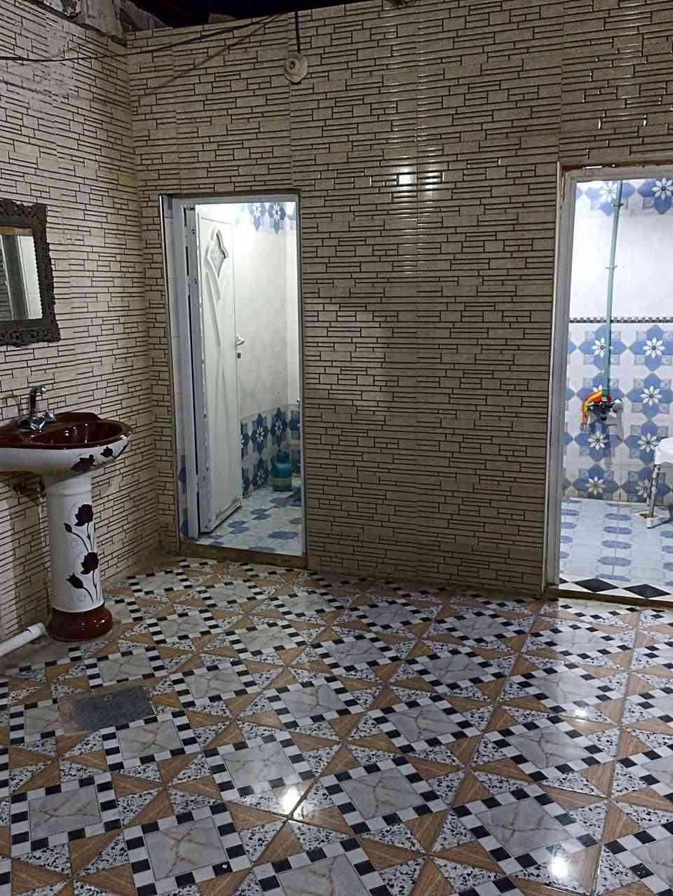 طابو • قرب مدرسة السجاد • ١٥٠م